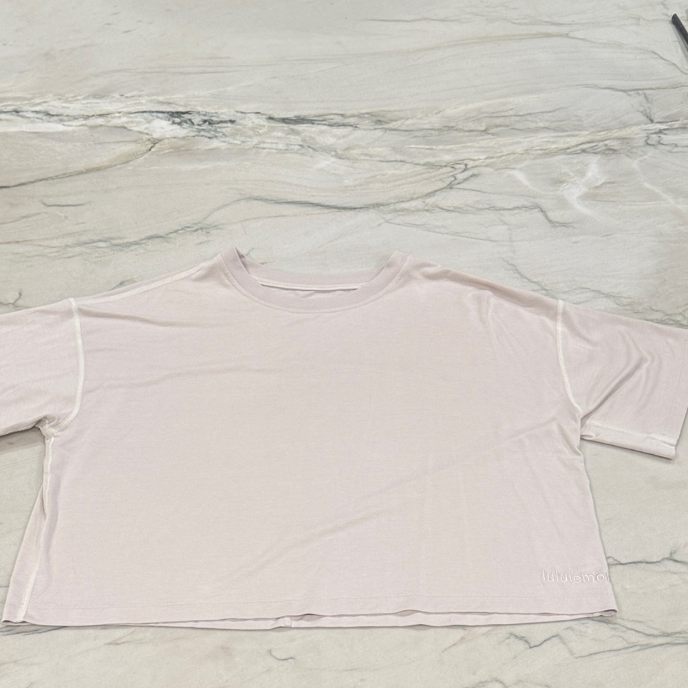 Lululemon Light Tan Softstreme Oversized Crop Tee size XS/S